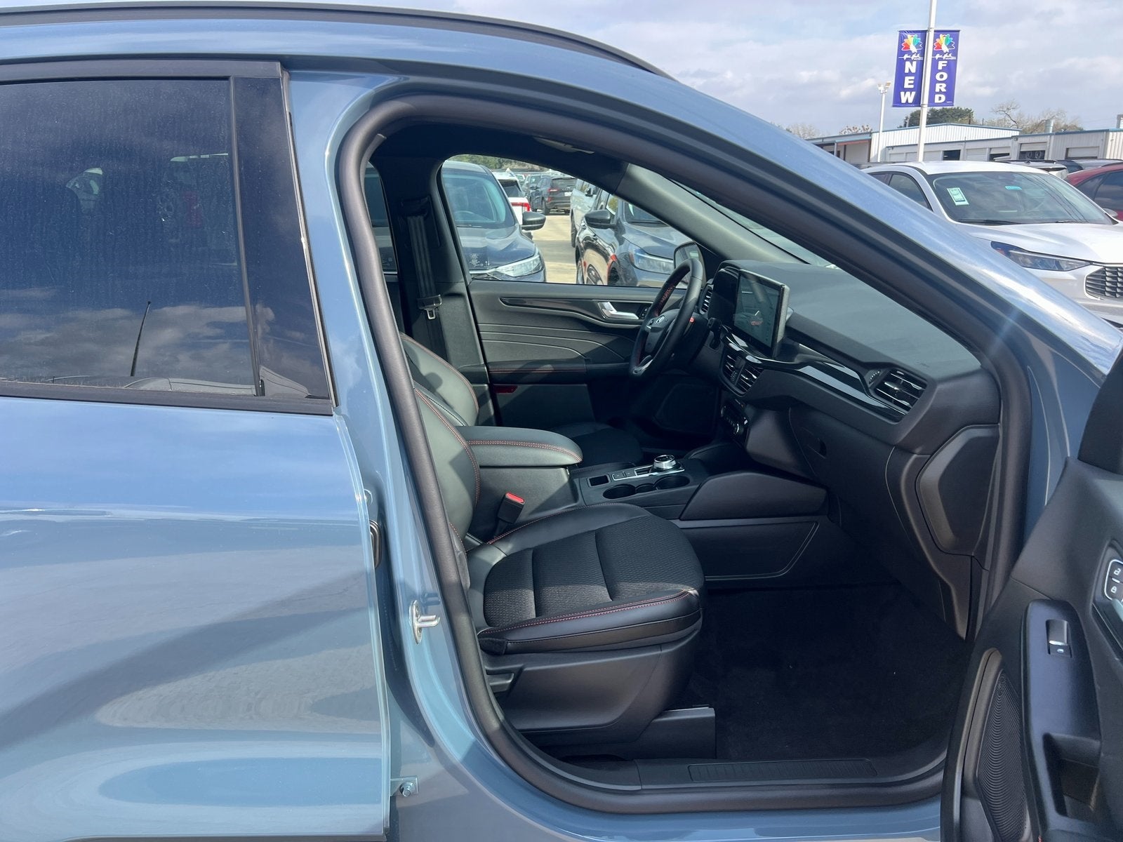 2026 Ford Escape Hybrid ST-Line Select