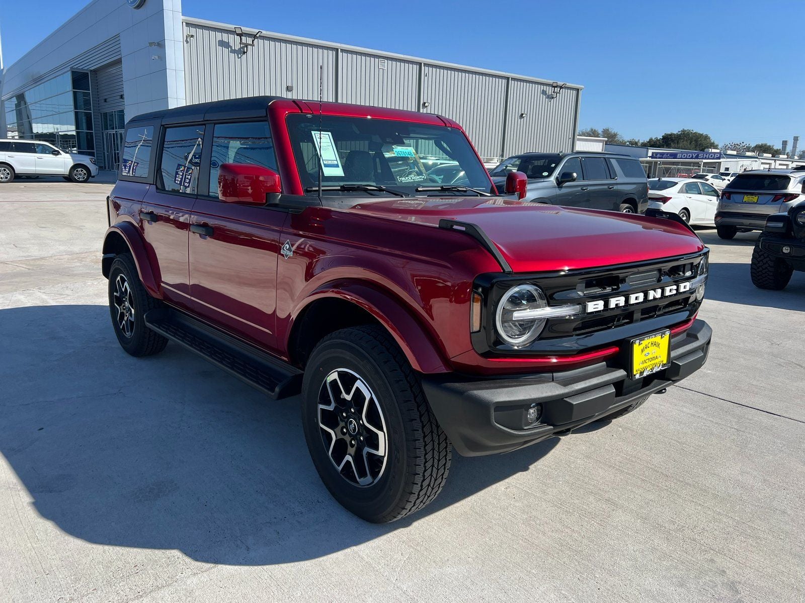 2026 Ford Bronco Outer Banks