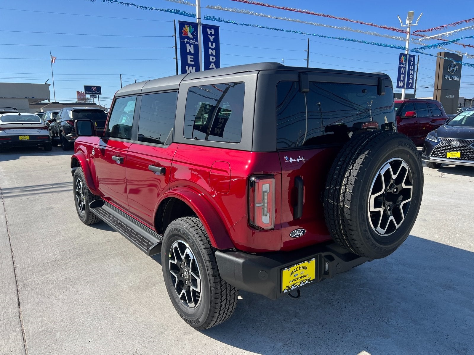 2026 Ford Bronco Outer Banks