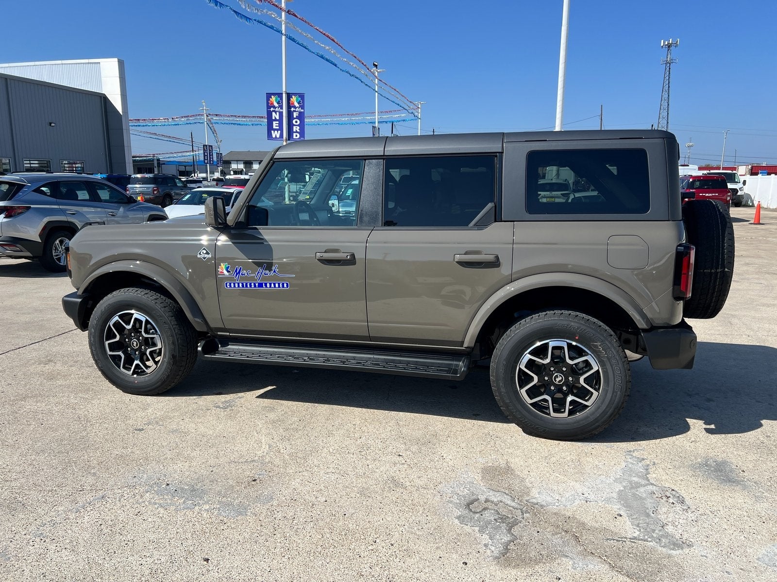 2025 Ford Bronco Outer Banks