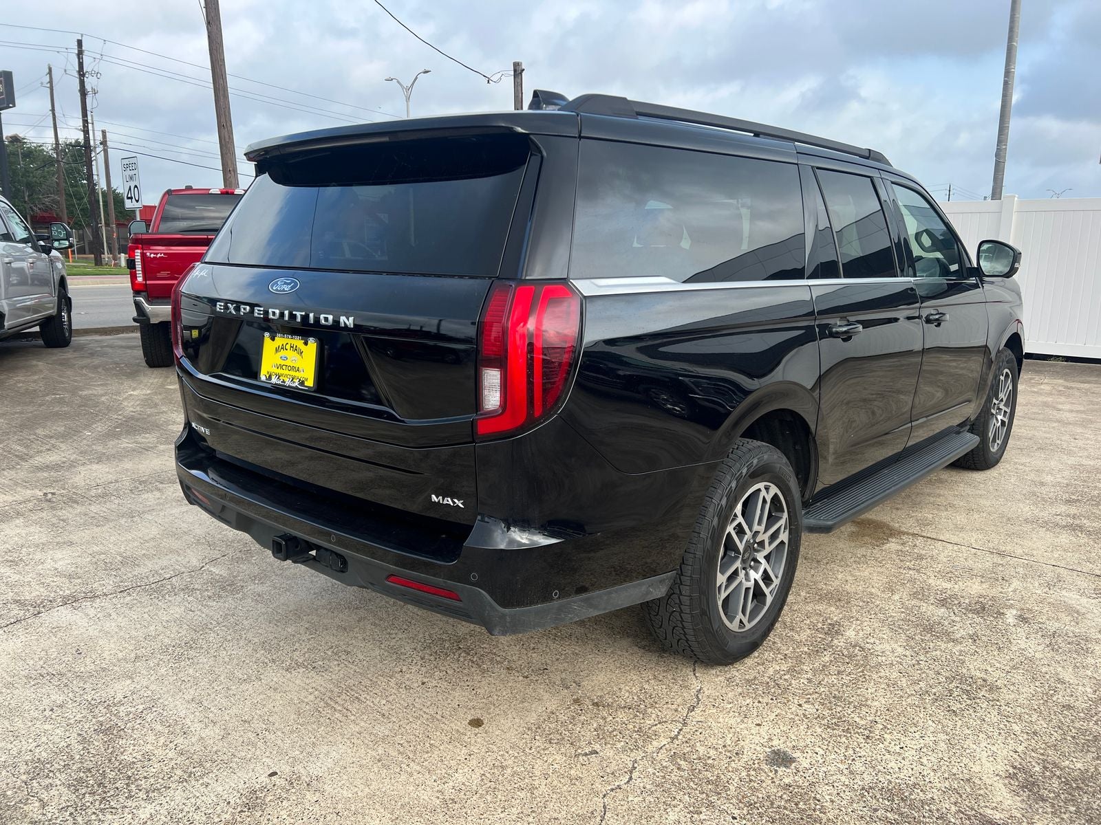 2025 Ford Expedition Max Active