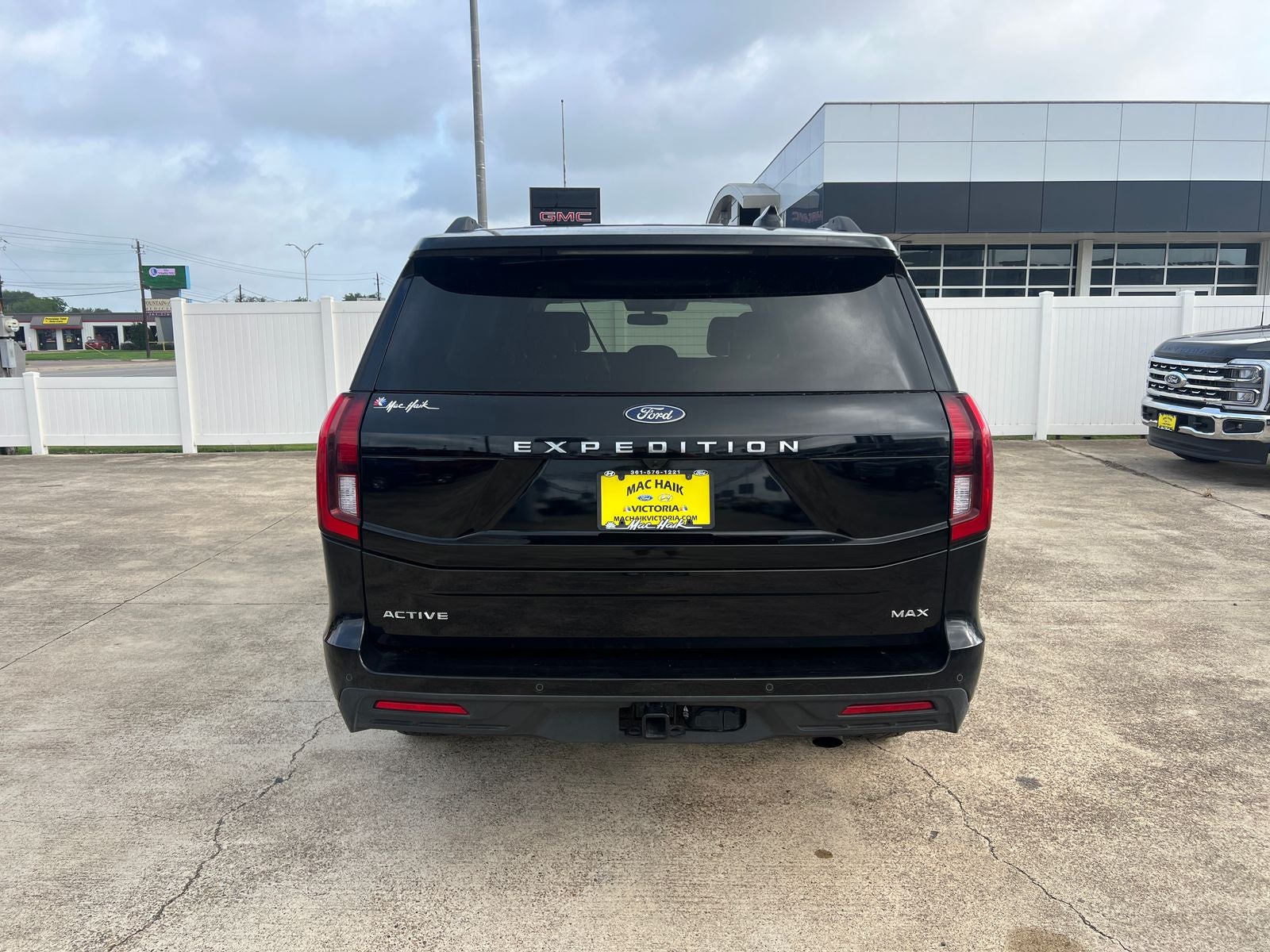 2025 Ford Expedition Max Active