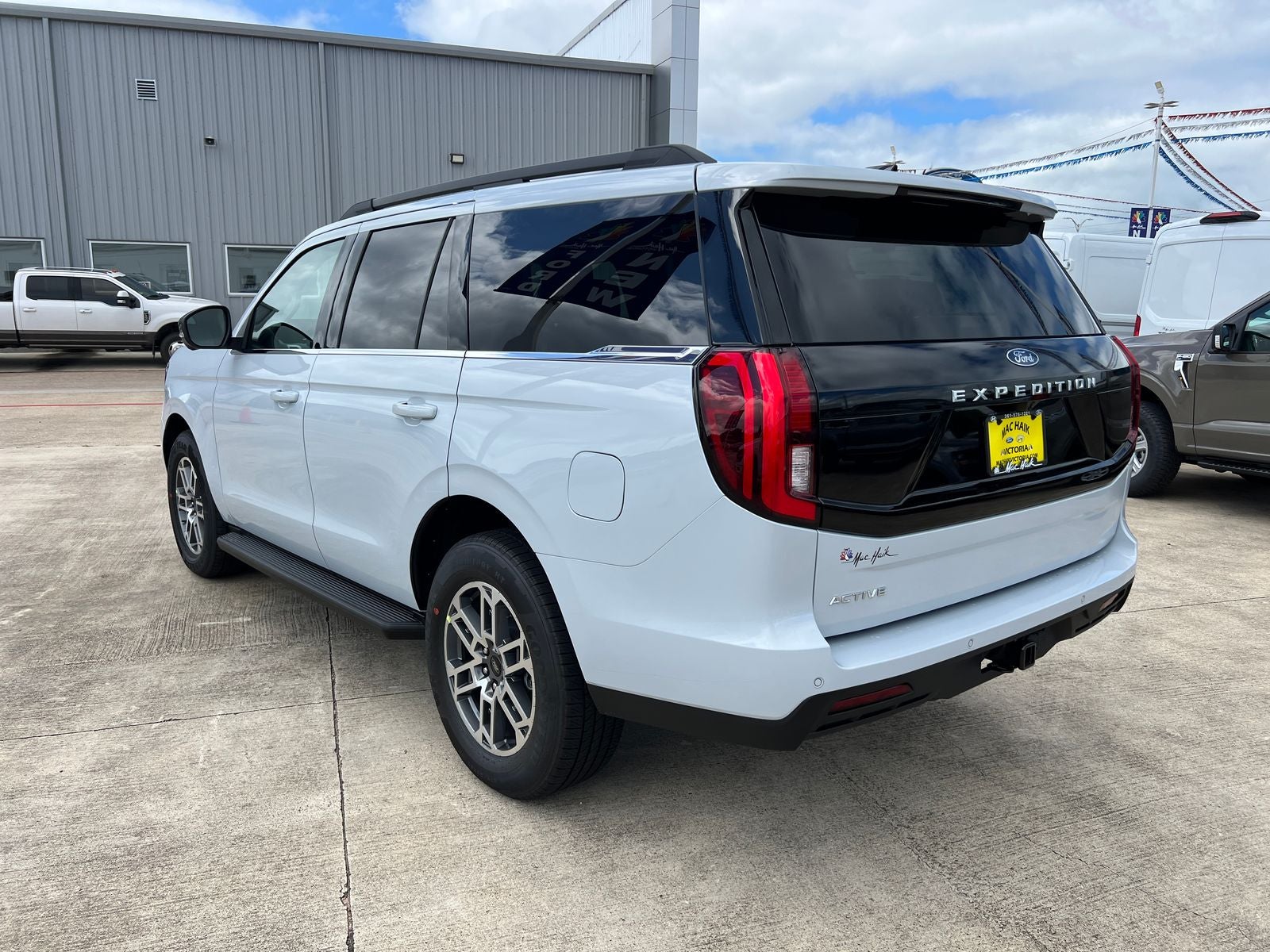2026 Ford Expedition Active