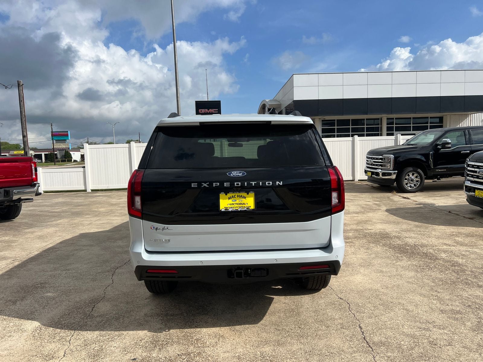 2026 Ford Expedition Active