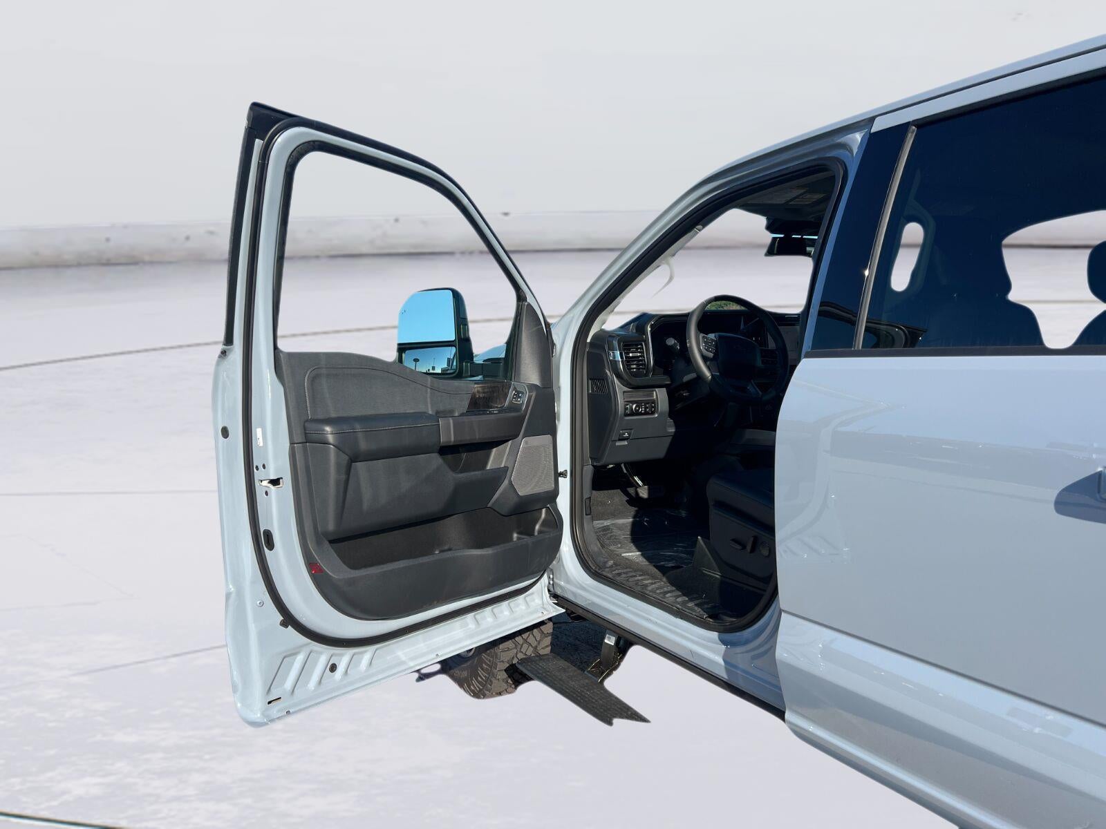 2027 Ford Super Duty F-250 Lariat