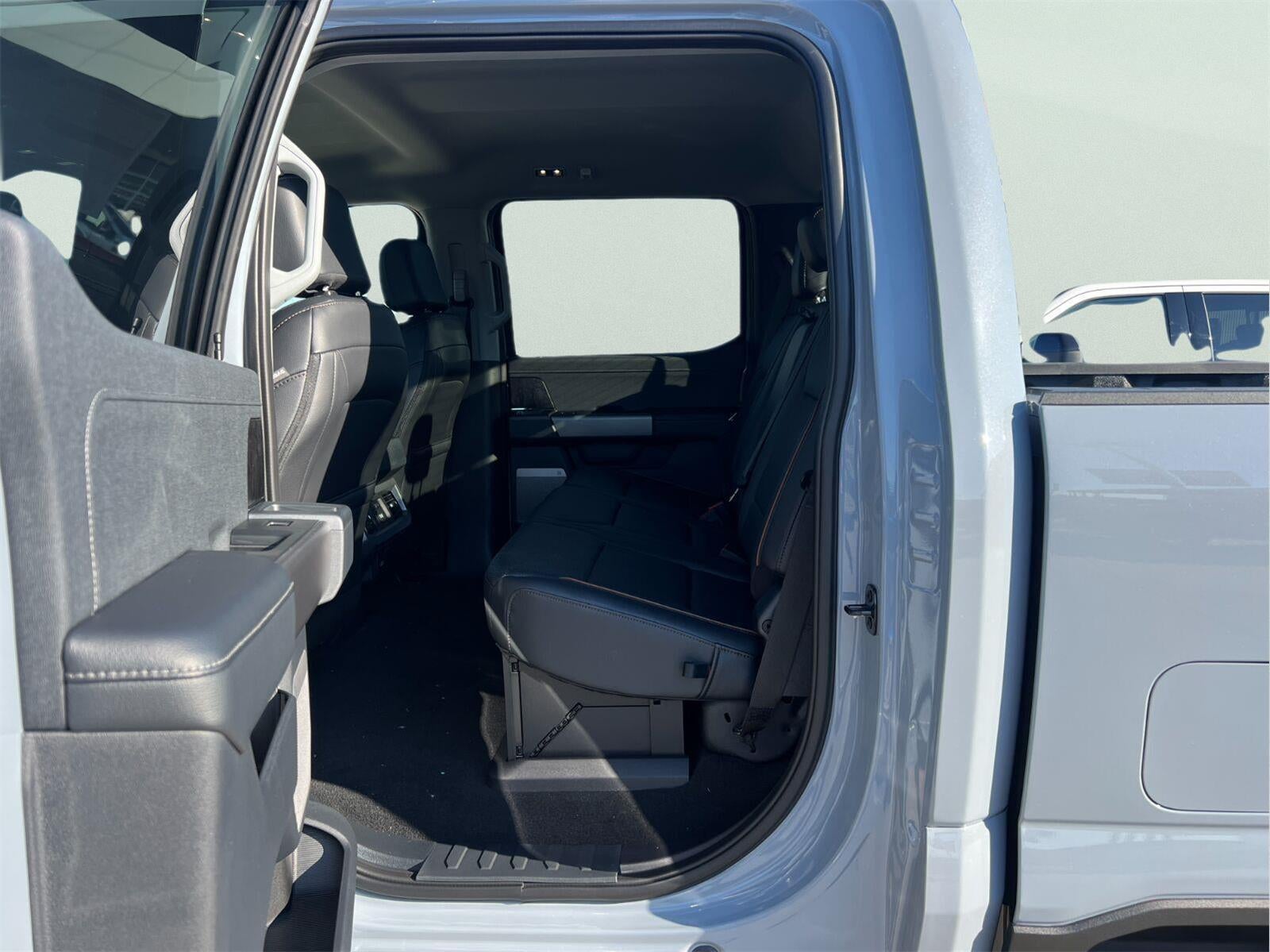 2027 Ford Super Duty F-250 Lariat