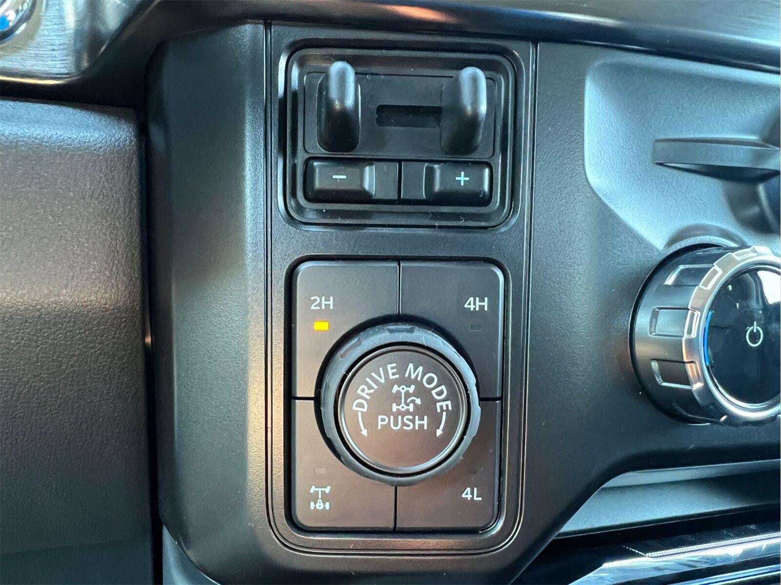 2027 Ford Super Duty F-250 Lariat