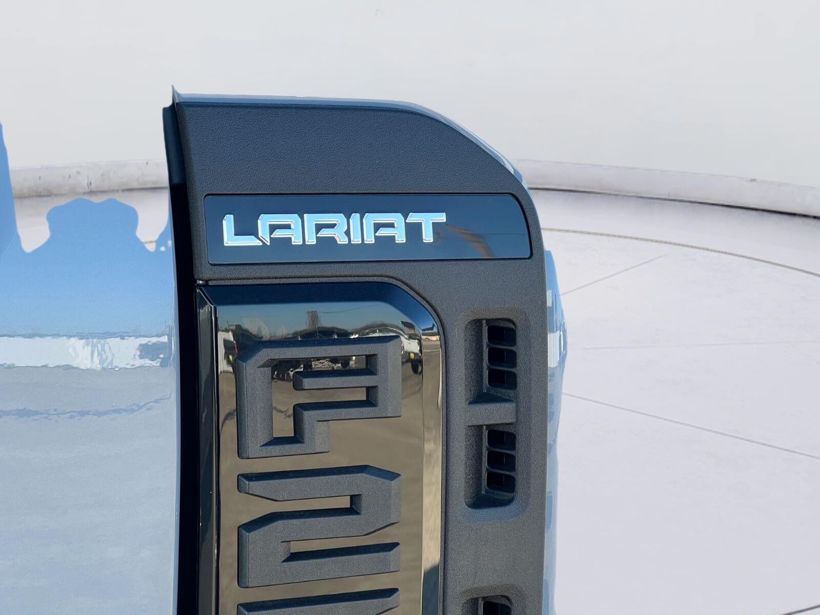 2027 Ford Super Duty F-250 Lariat