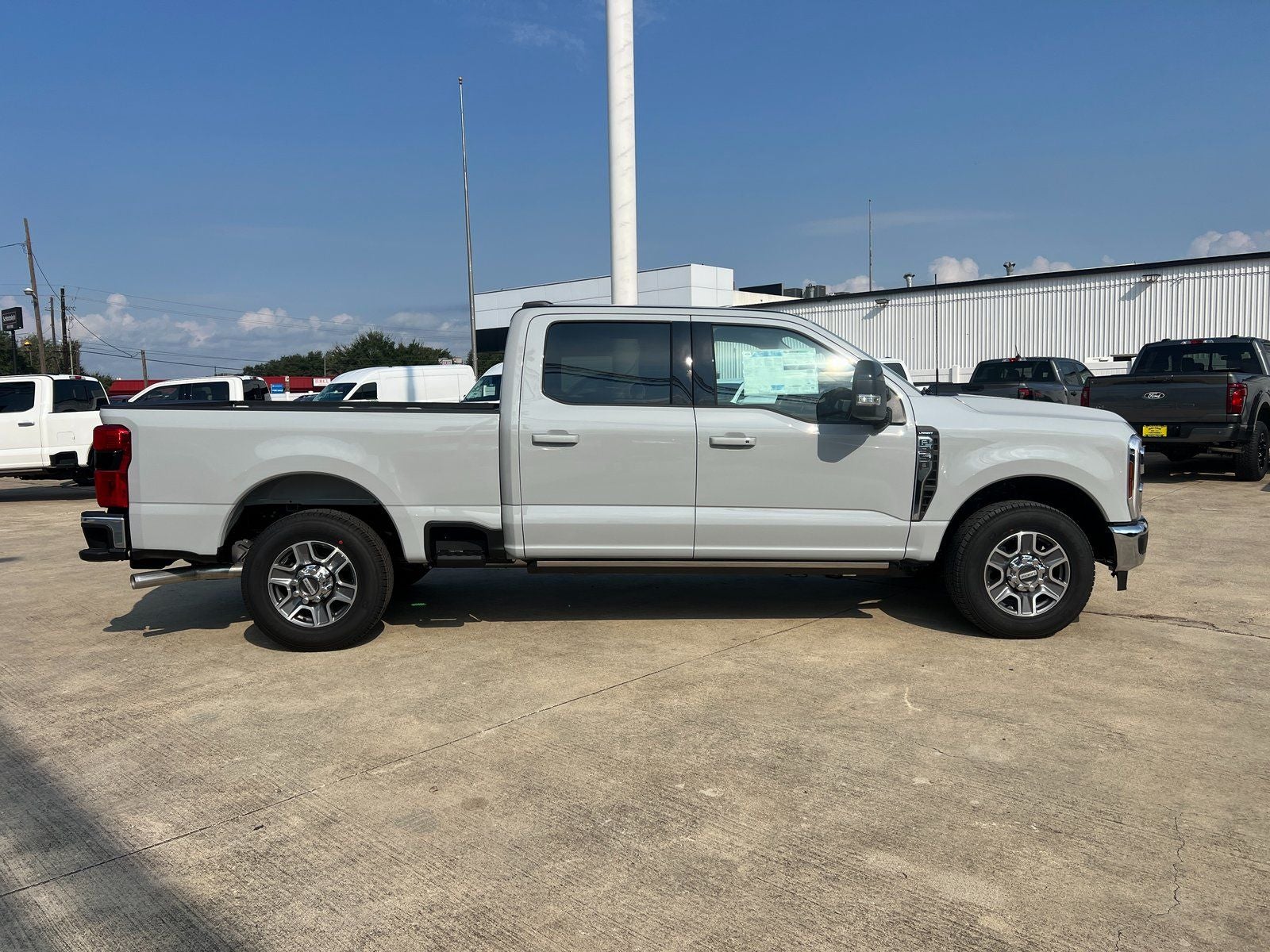 2026 Ford F-350SD Lariat