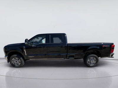 2026 Ford Super Duty F-350 Lariat