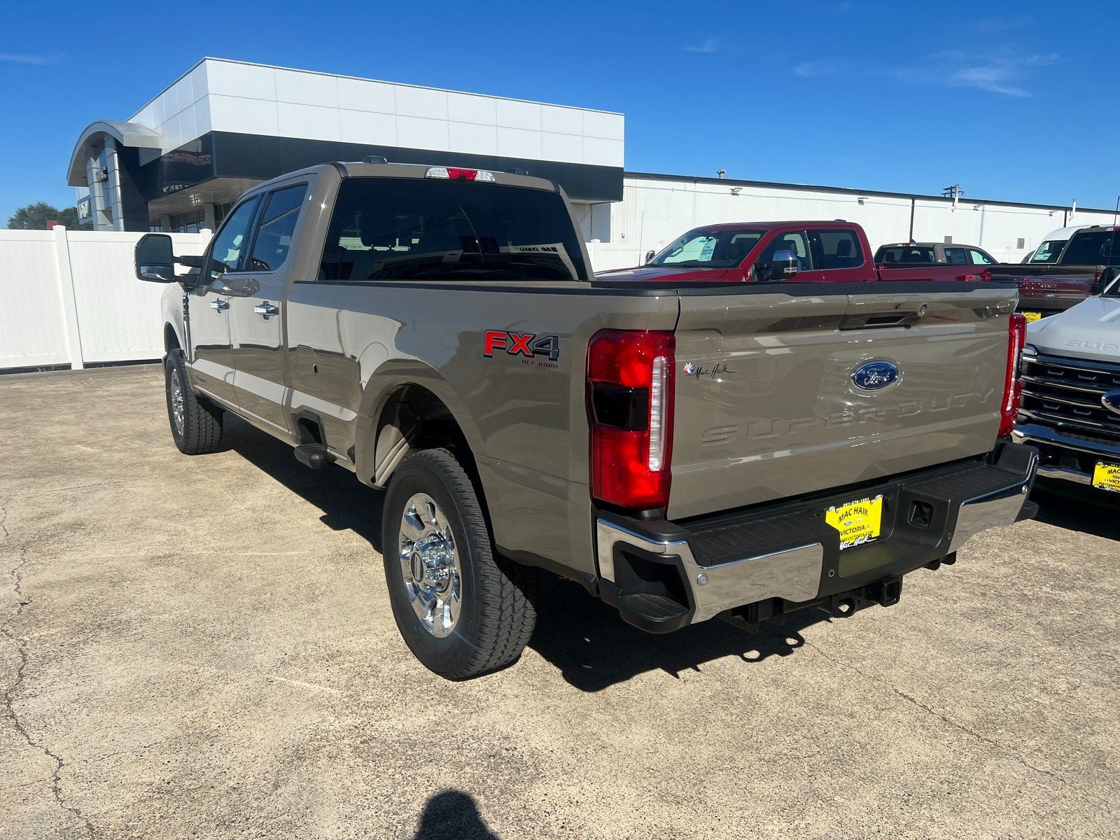 2026 Ford F-350SD Lariat
