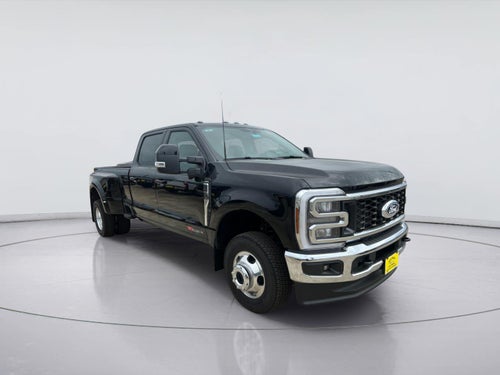 2027 Ford Super Duty F-350 DRW Lariat
