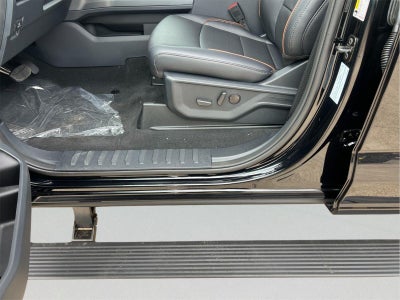 2027 Ford Super Duty F-350 DRW Lariat