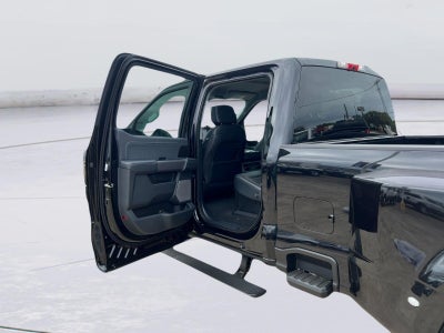 2027 Ford Super Duty F-350 DRW Lariat