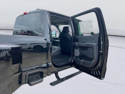 2027 Ford Super Duty F-350 DRW Lariat