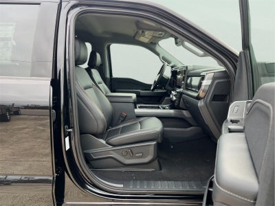 2027 Ford Super Duty F-350 DRW Lariat