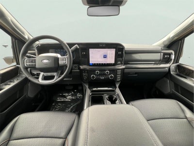 2027 Ford Super Duty F-350 DRW Lariat
