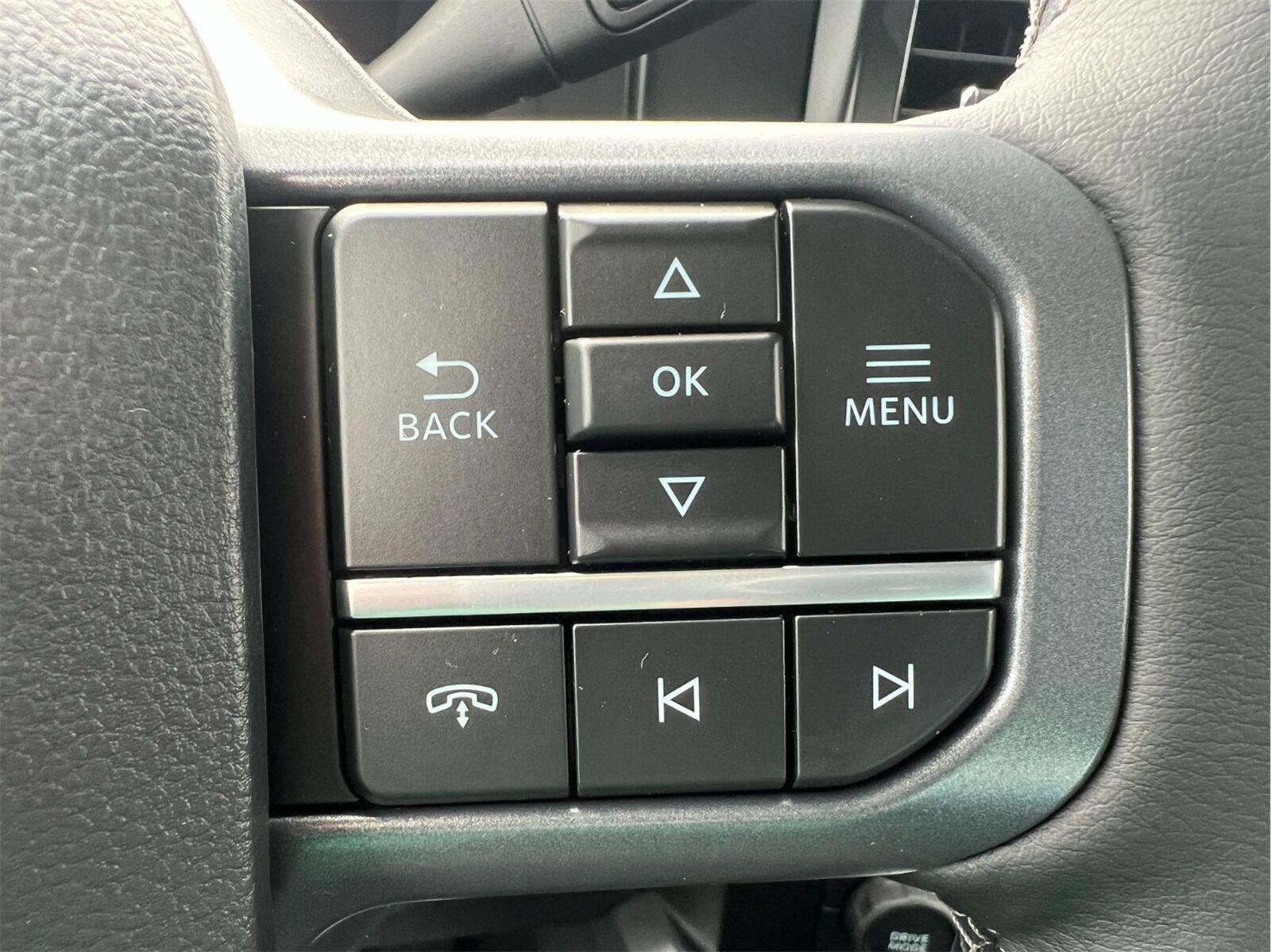 2027 Ford Super Duty F-350 DRW Lariat