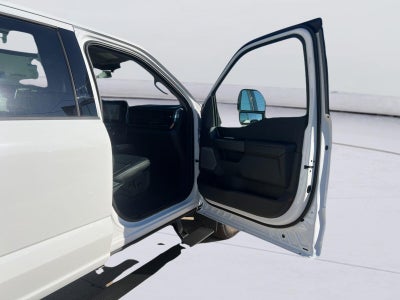 2027 Ford Super Duty F-350 DRW Lariat