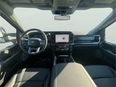 2027 Ford Super Duty F-350 DRW Lariat