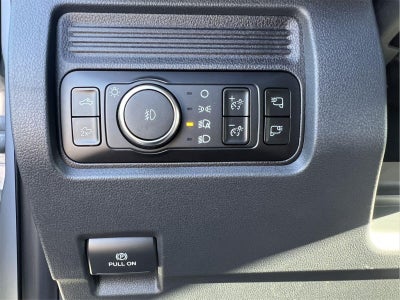 2027 Ford Super Duty F-350 DRW Lariat