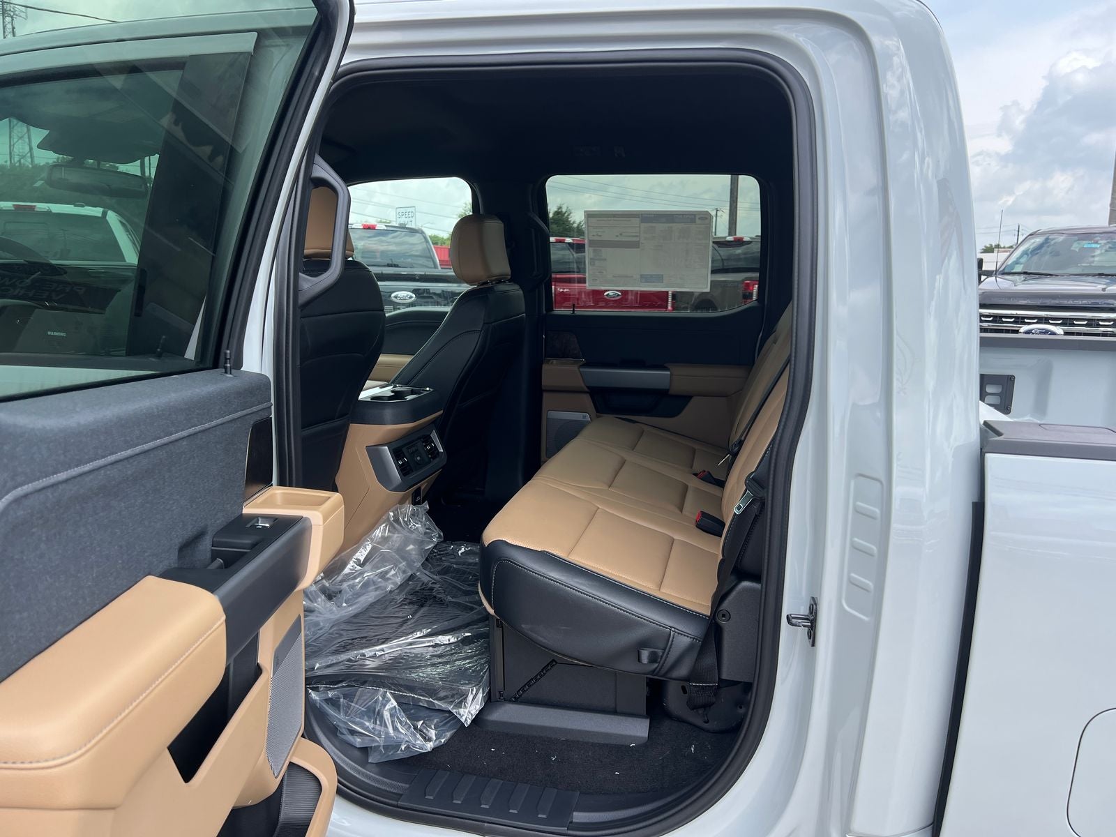 2026 Ford F-350SD Lariat DRW
