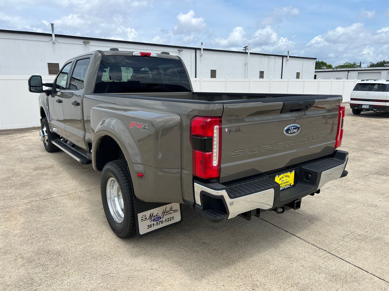 2026 Ford F-350SD DRW