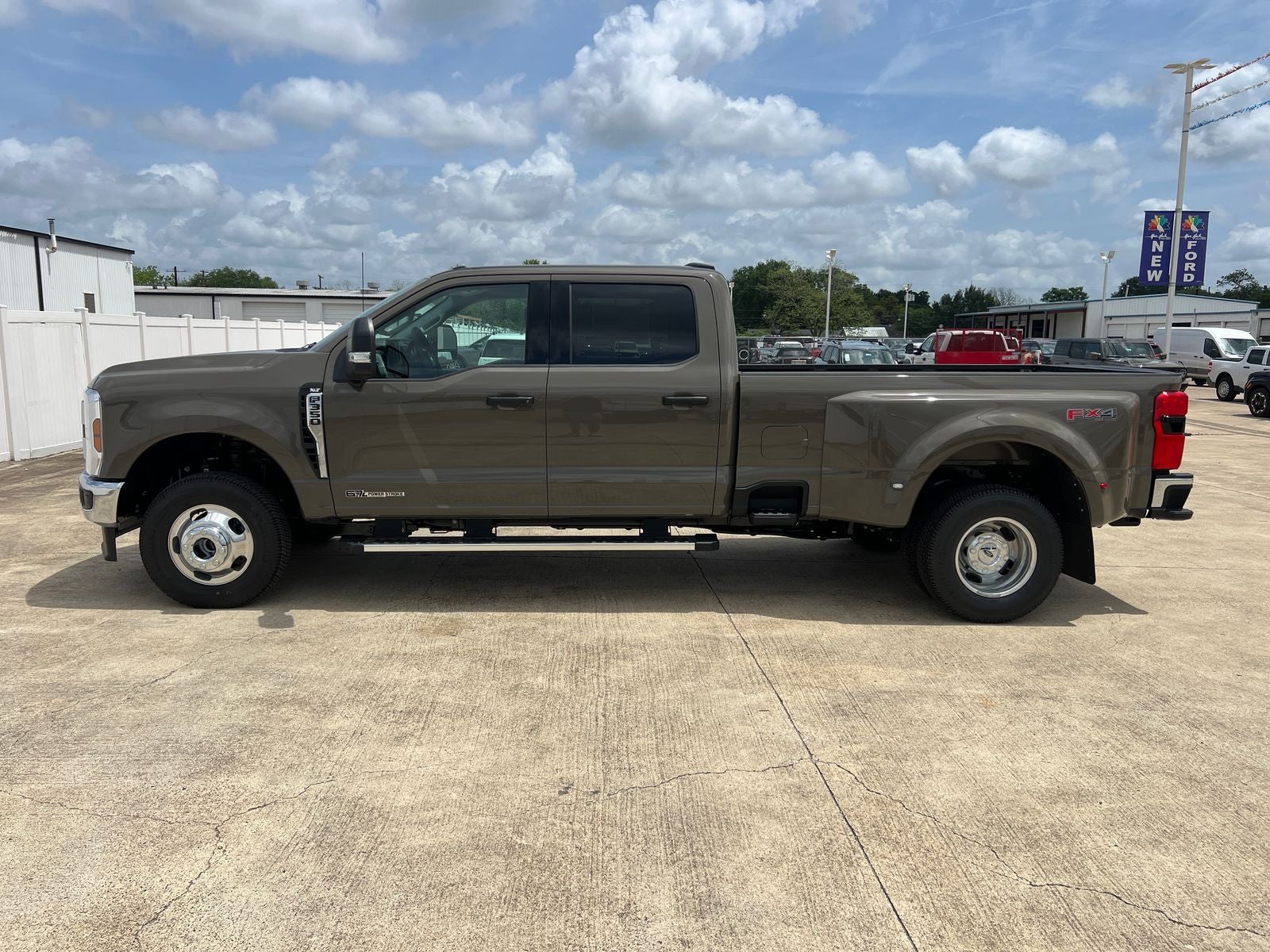 2026 Ford F-350SD DRW