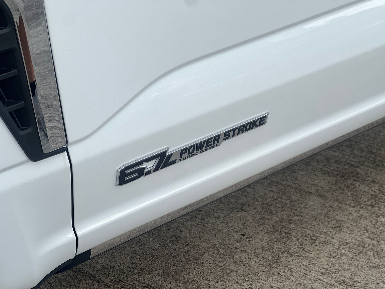 2026 Ford F-350SD Lariat DRW