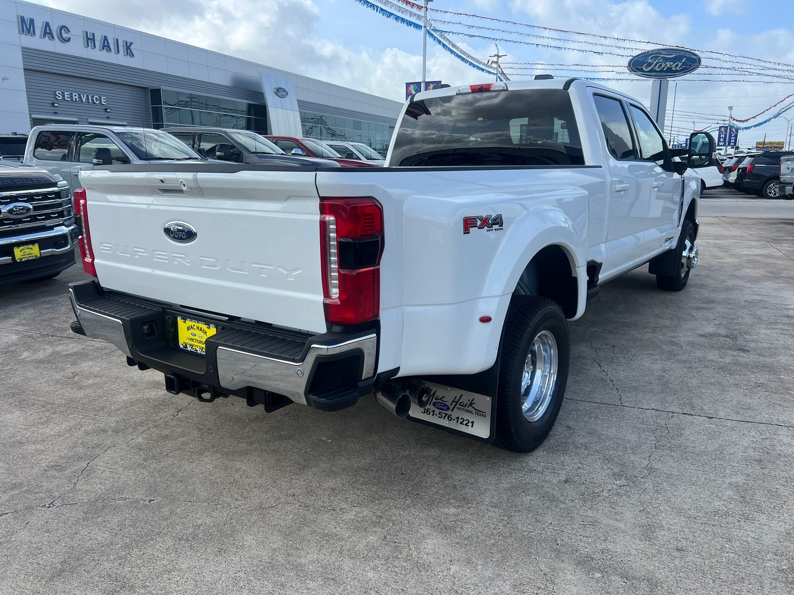 2026 Ford F-350SD Lariat DRW