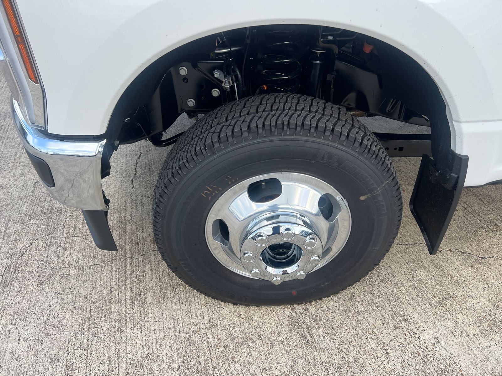 2026 Ford F-350SD Lariat DRW