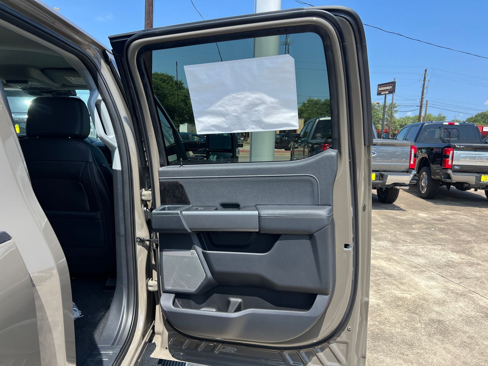 2026 Ford F-350SD Lariat DRW
