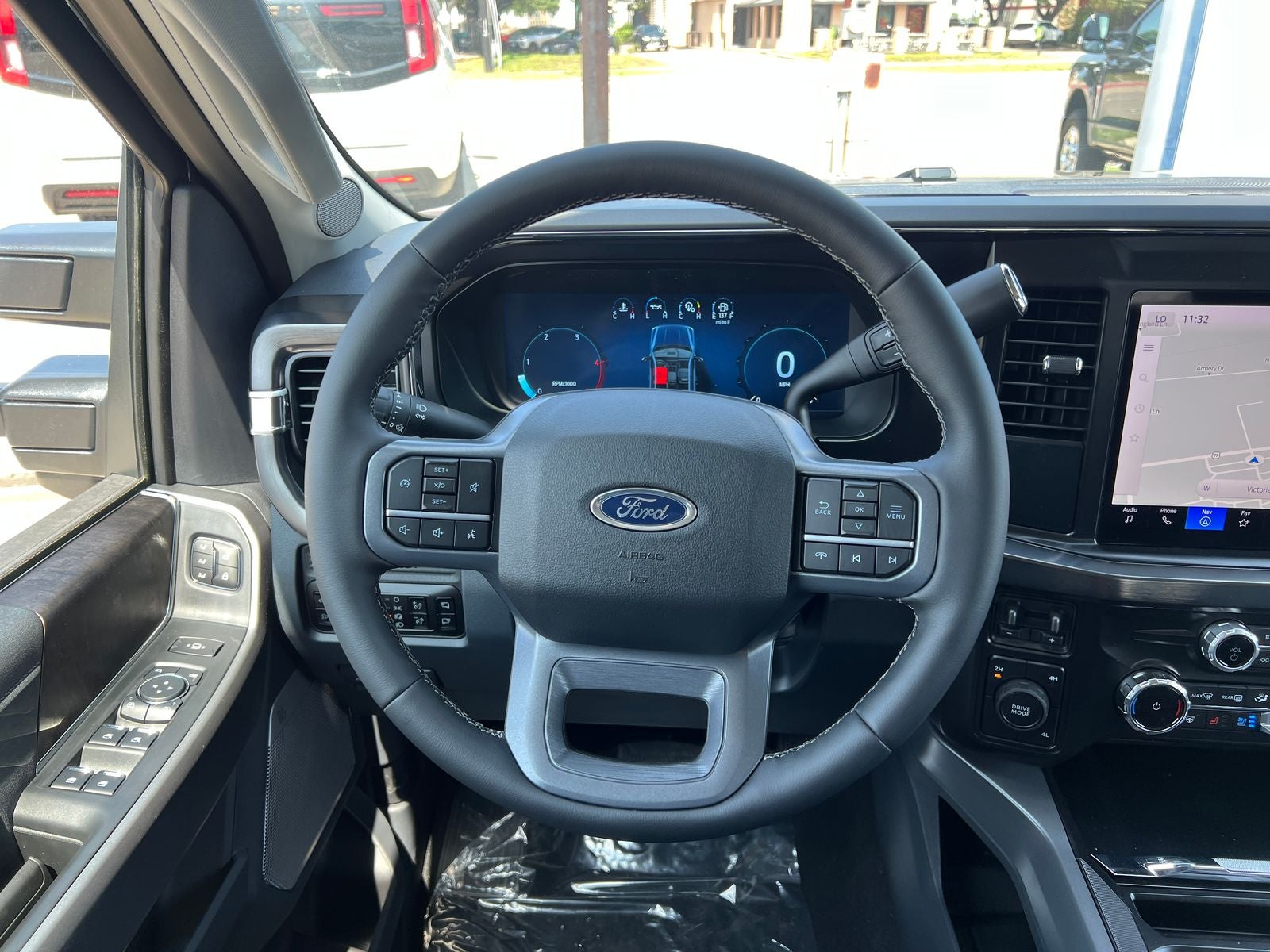 2026 Ford F-350SD Lariat DRW