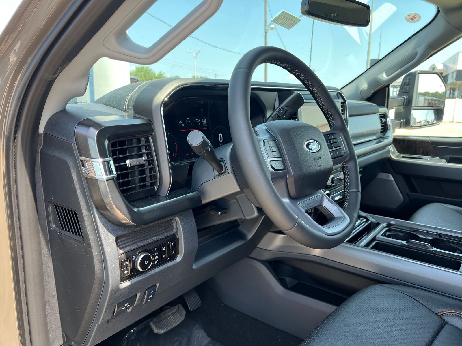 2026 Ford F-350SD Lariat DRW