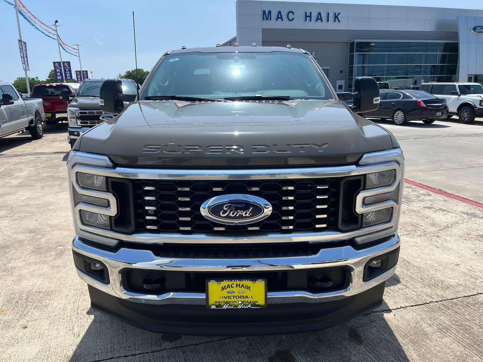 2026 Ford F-350SD Lariat DRW