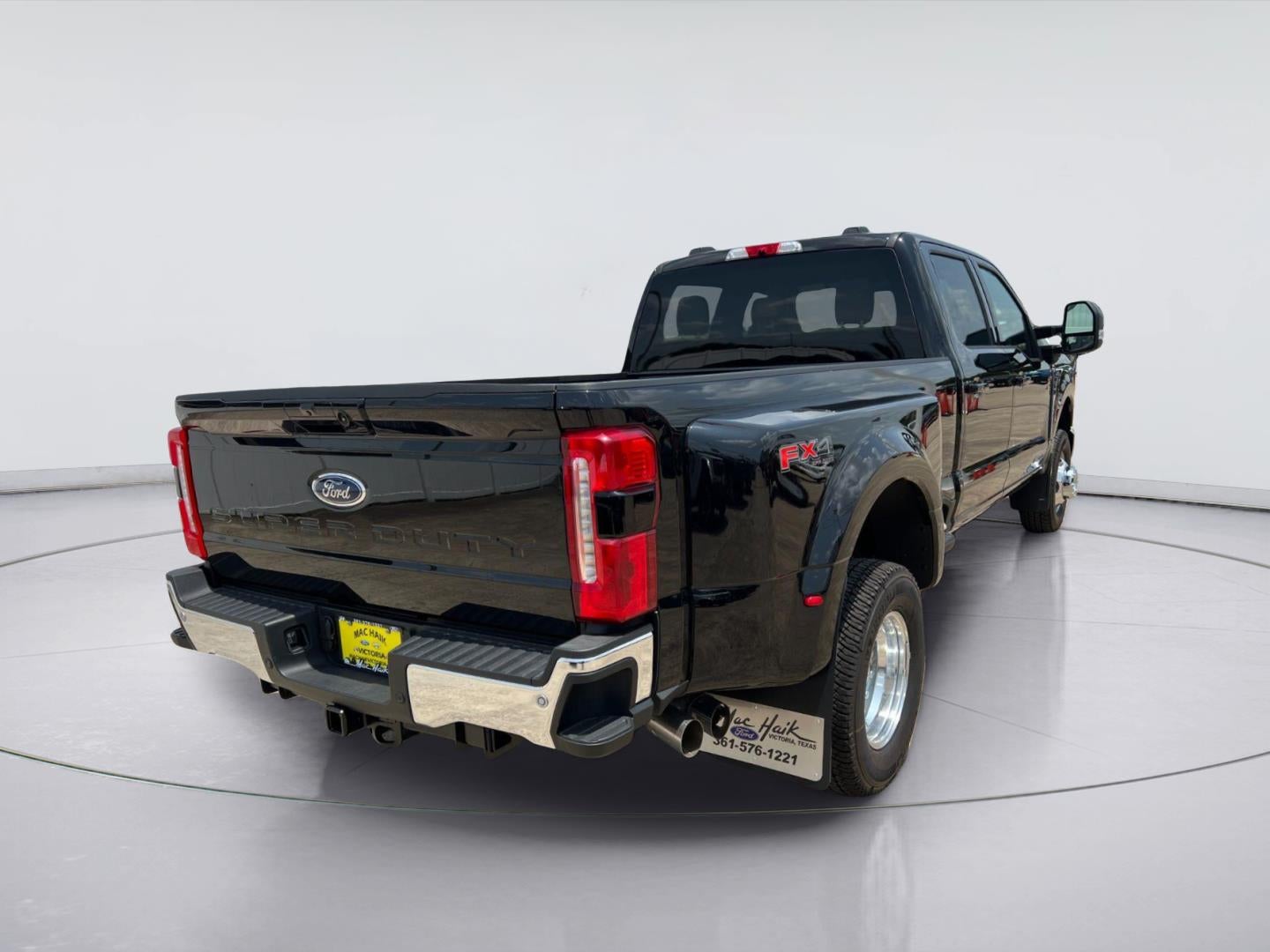 2026 Ford Super Duty F-350 Drw LARIAT