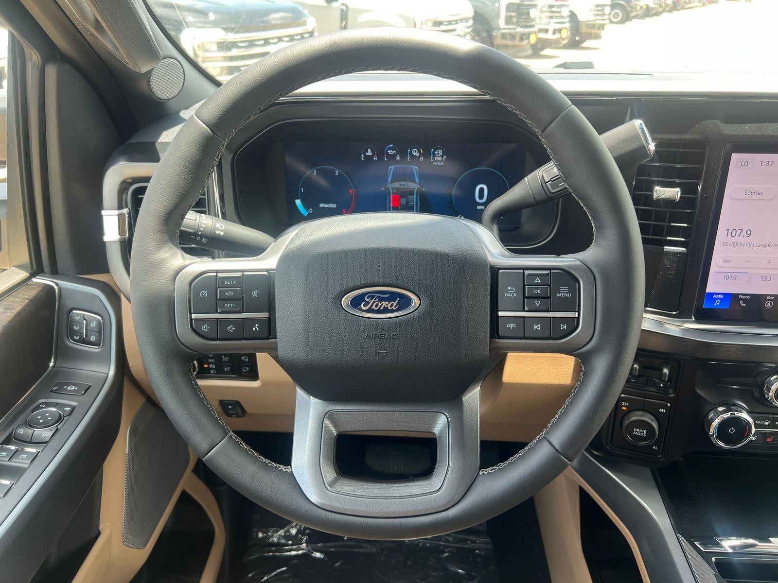 2026 Ford F-350SD Lariat DRW