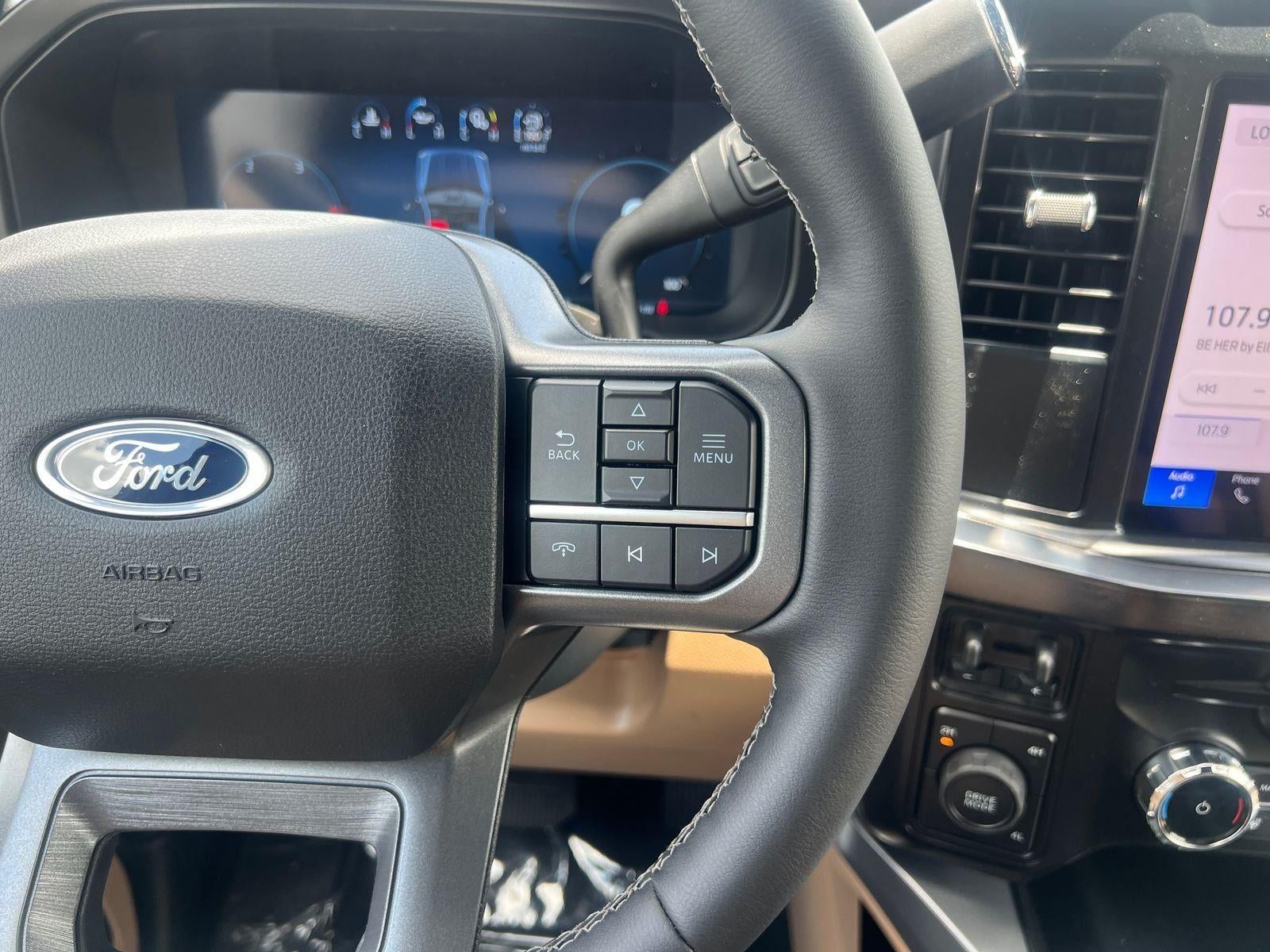 2026 Ford F-350SD Lariat DRW