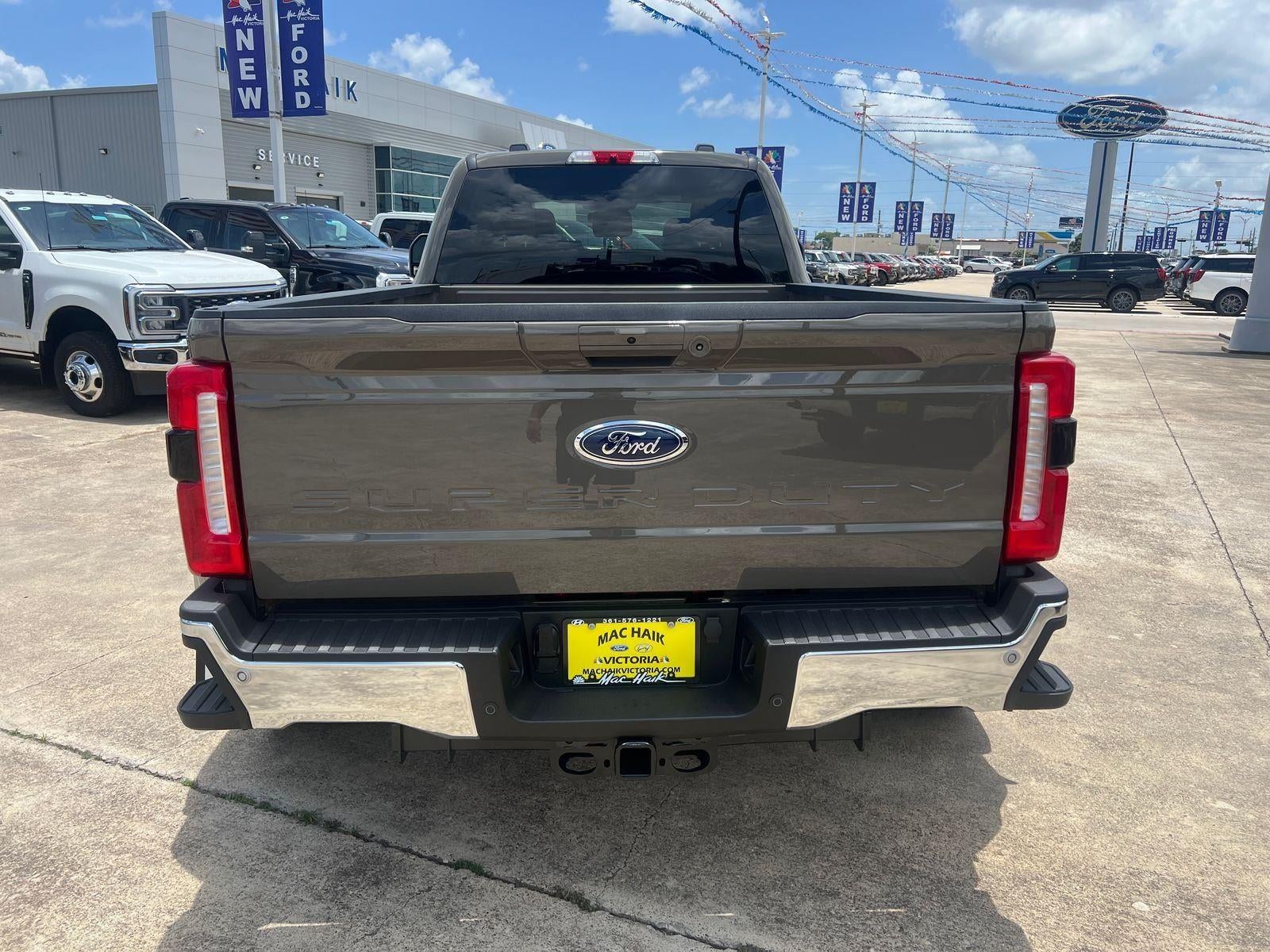 2026 Ford F-350SD Lariat DRW
