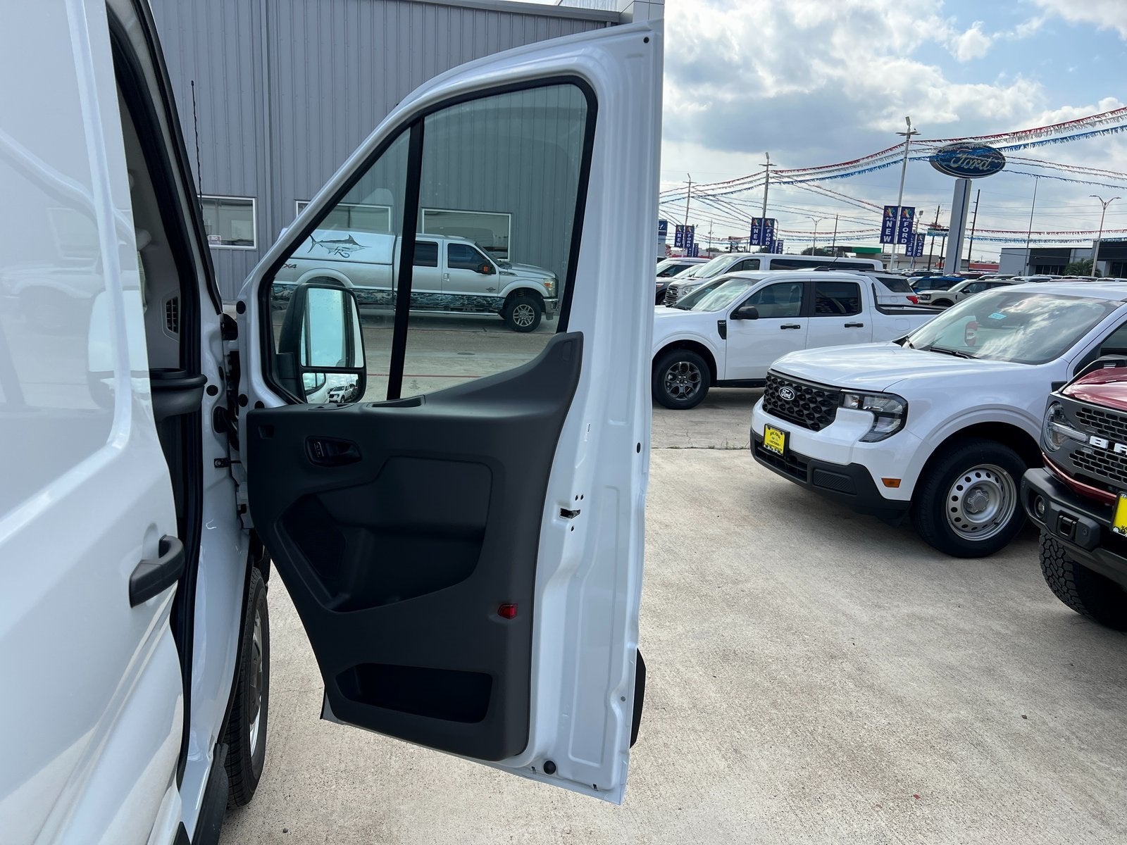 2026 Ford Transit-250 Base