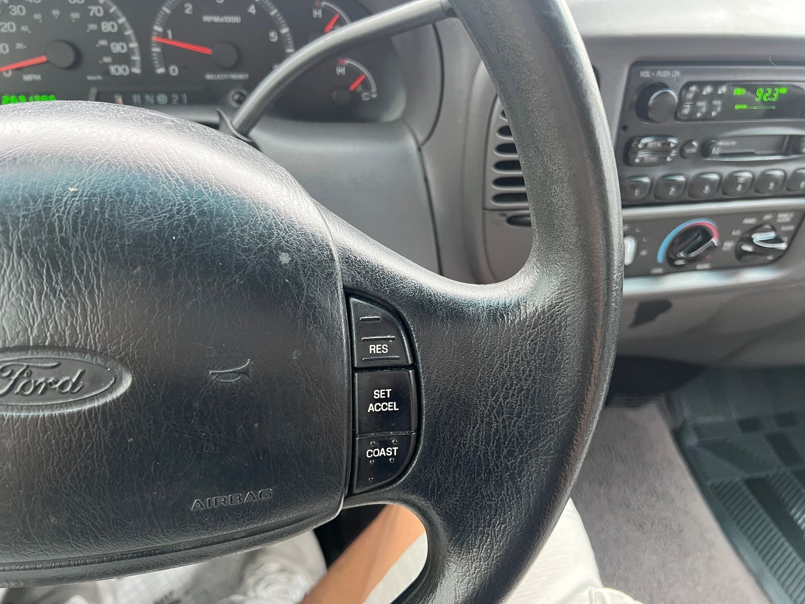 2000 Ford F-150 XLT