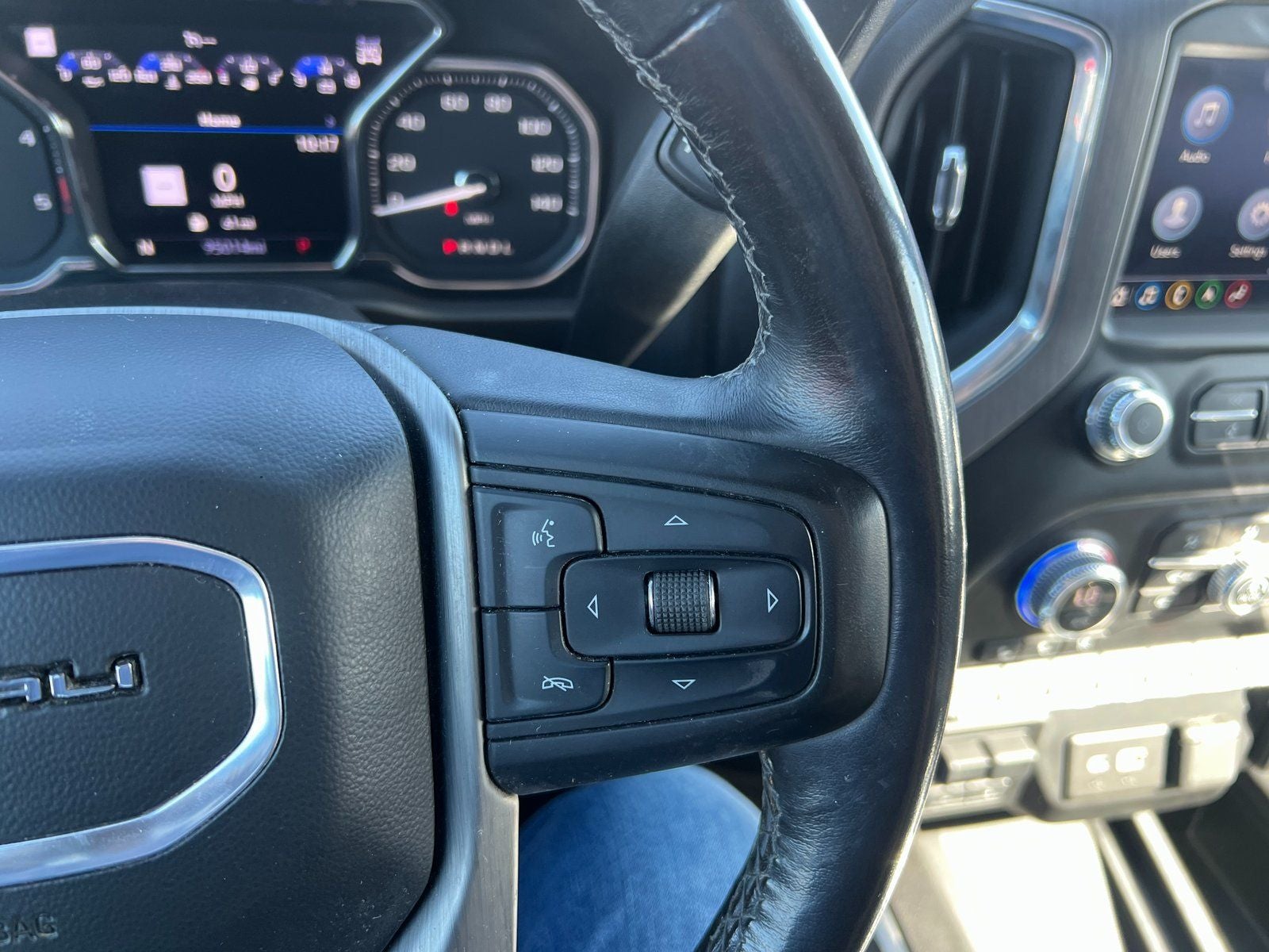 2023 GMC Sierra 2500HD Denali