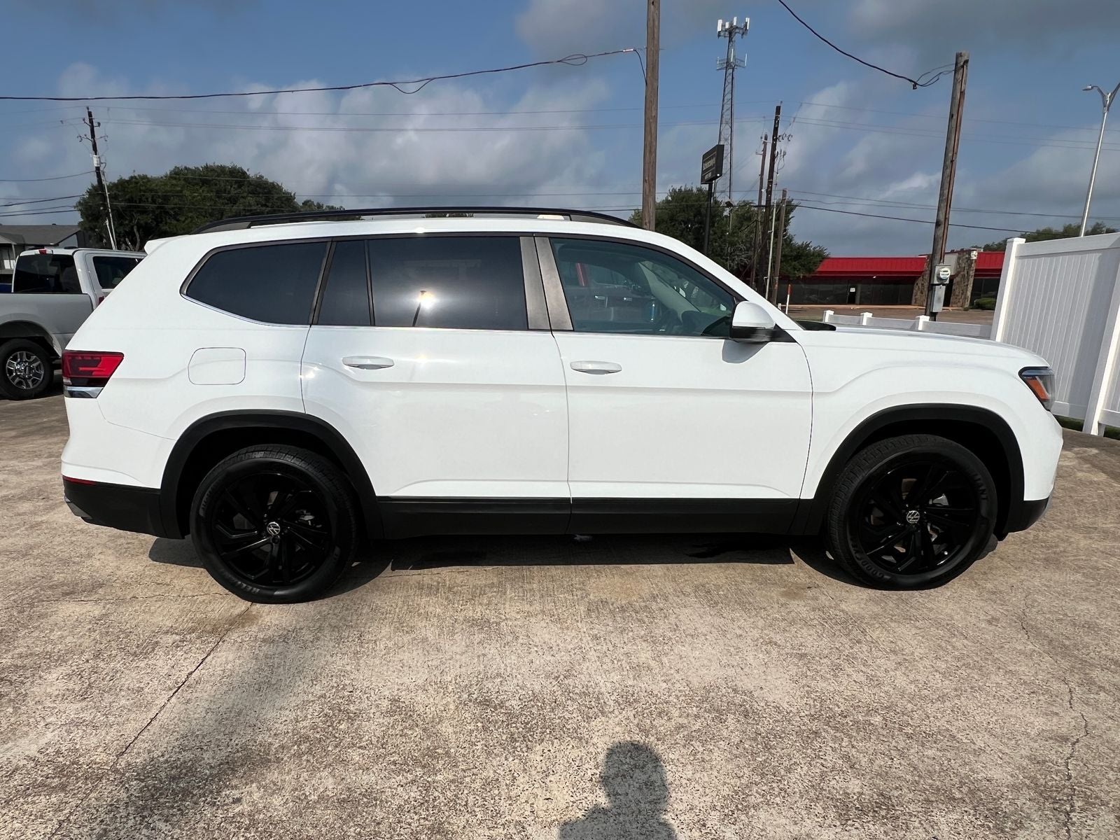 2022 Volkswagen Atlas 3.6L V6 SE w/Technology
