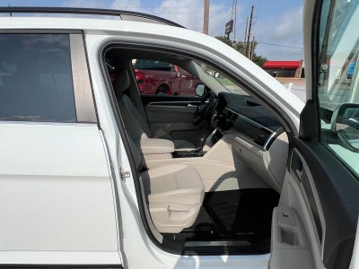 2022 Volkswagen Atlas 3.6L V6 SE w/Technology