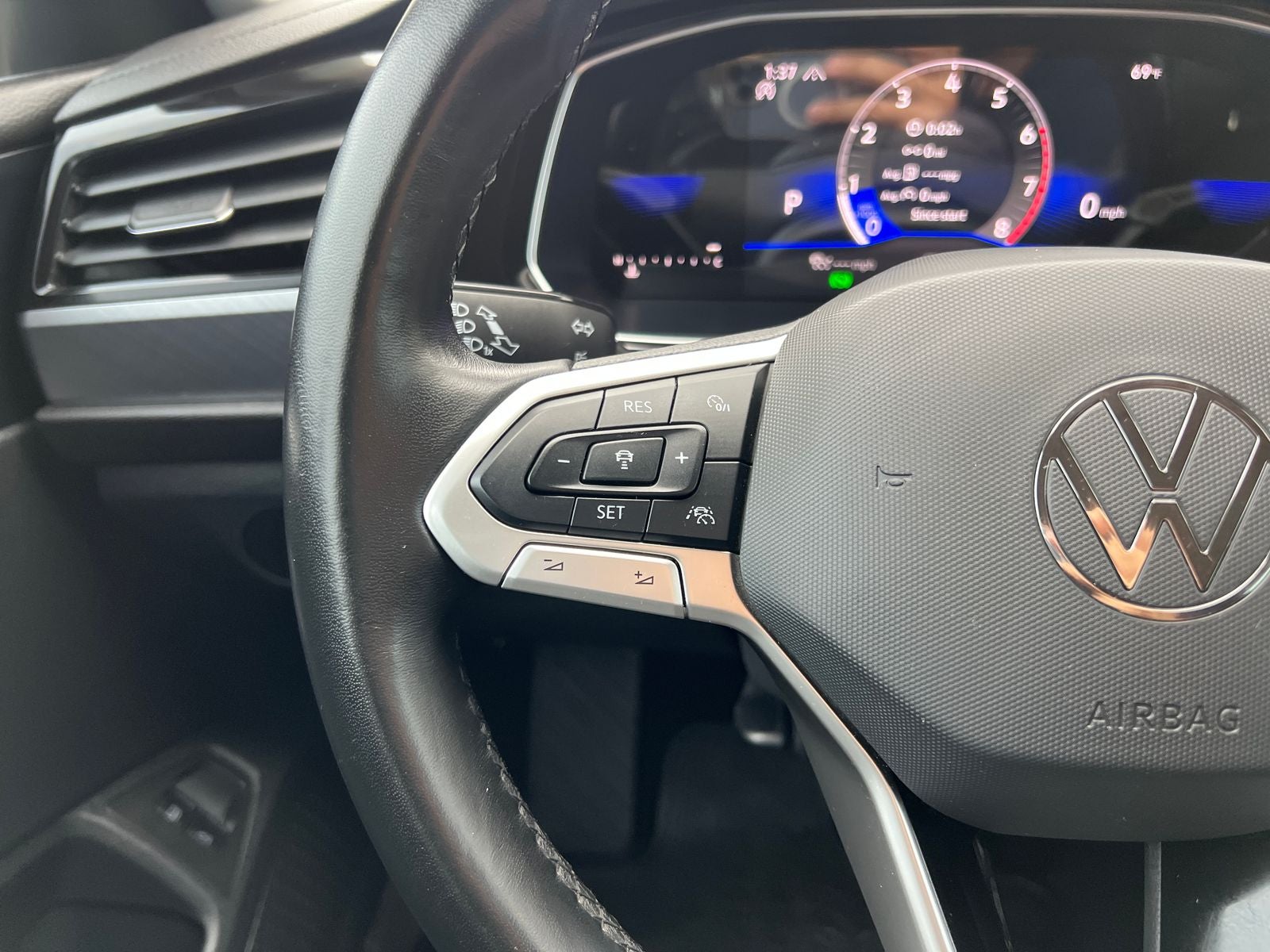 2023 Volkswagen Jetta 1.5T SE