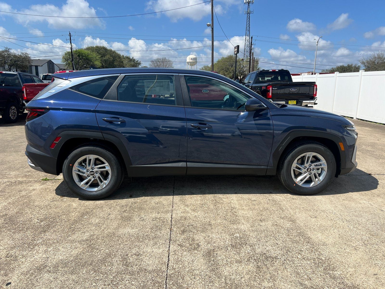 2026 Hyundai Tucson SE FWD