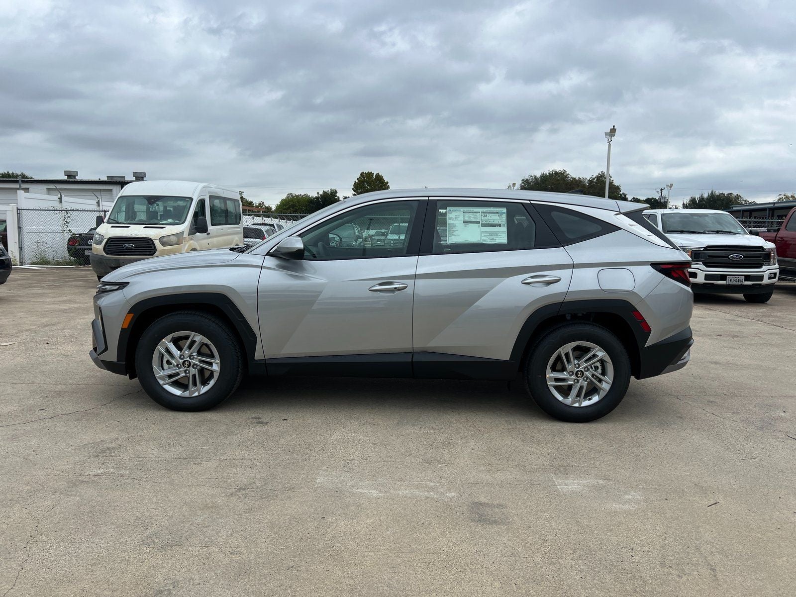 2026 Hyundai Tucson SE FWD