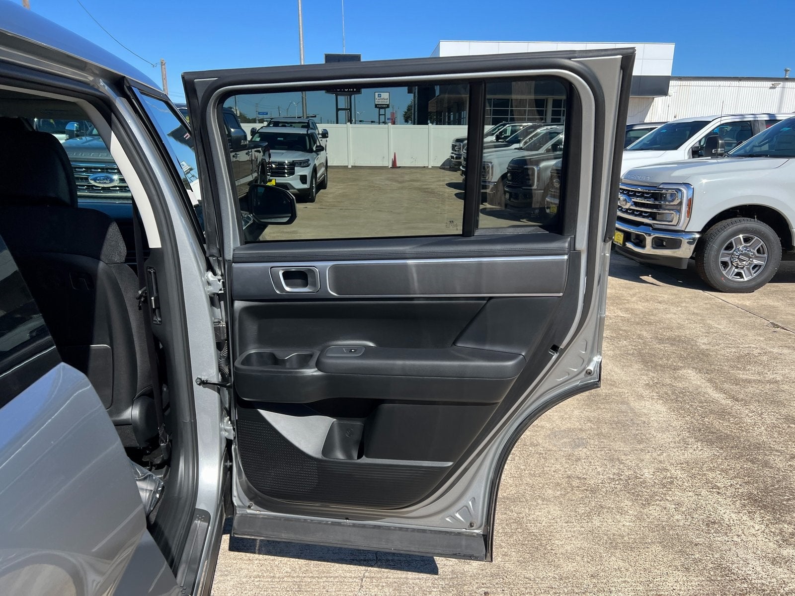 2025 Hyundai Santa Fe SE FWD