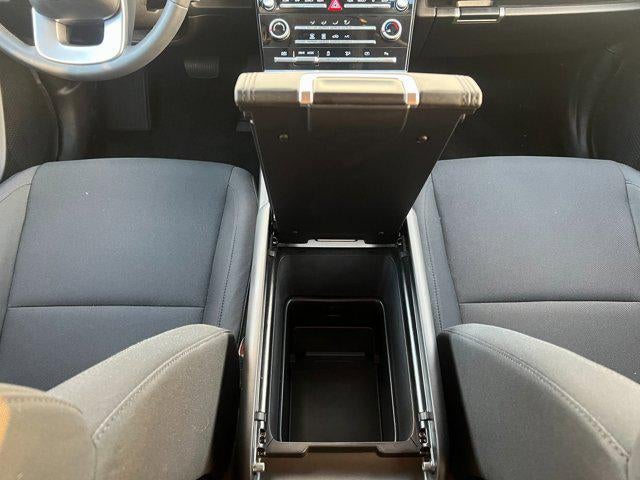 2025 Hyundai Santa Fe SE FWD