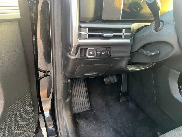 2025 Hyundai Santa Fe SE FWD